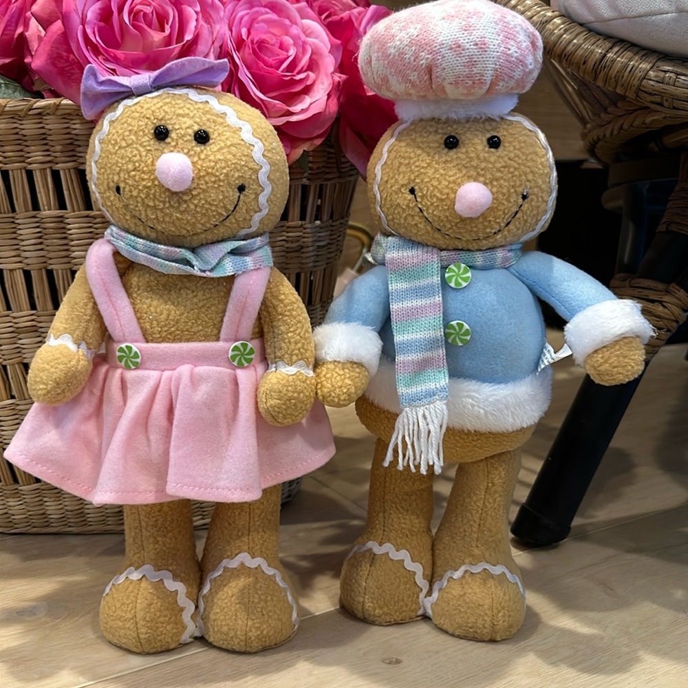 Christmas gingerbread girl boy themed greeters set holiday decoration pastel